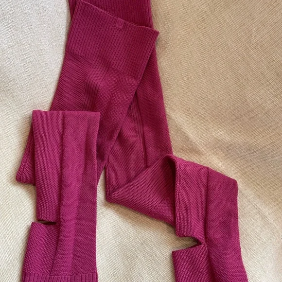 NEW Lululemon convertible Leg Warmers - Picture 9 of 14